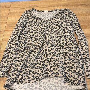 BiBi Leopard Print V-Neck Blouse